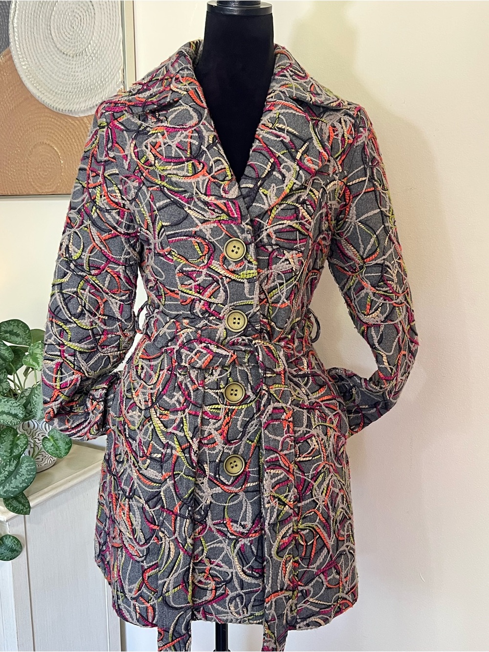 Young Essence Y2K Women’s Vibrant Colorful Abstract Interwoven Coat Size M